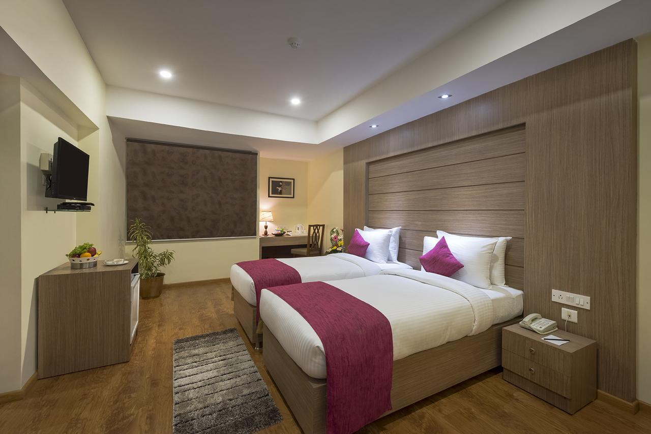 Cygnett Inn Dwārka Bagian luar foto