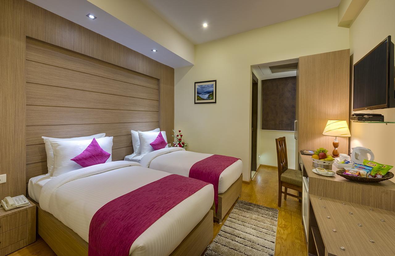 Cygnett Inn Dwārka Bagian luar foto